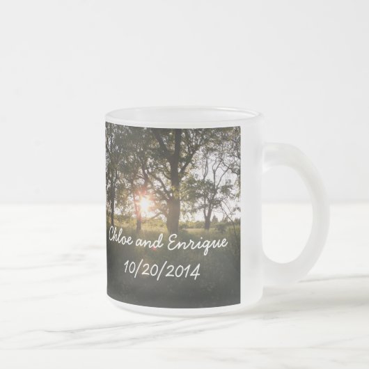 Silhouette Trees en Sunlight Personalized Weddin Matglas Koffiemok (Rechts)
