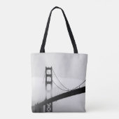 SILHOUETTE VAN BRIDGE, ONDER DE DRIE VAN MIST TOTE BAG (Achterkant)