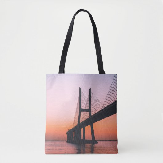 SILHOUETTE VAN BRIDGE ONDER DUIDELIJKE SKY TOTE BAG (Voorkant)