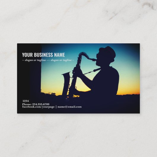 Silhouette van een Man die Saxofone afspeelt Visitekaartje (Achterkant)