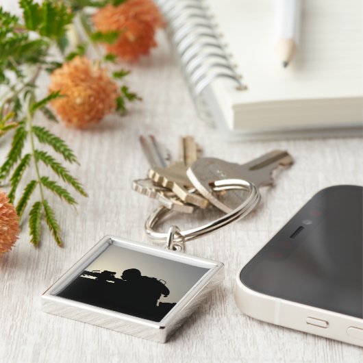 Silhouette van een Squad Automatic Weapon gunner Sleutelhanger (Zijkant)