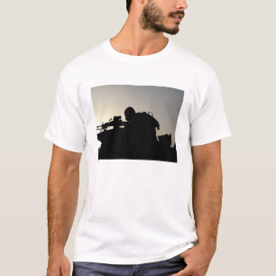 Silhouette van een Squad Automatic Weapon gunner T-shirt