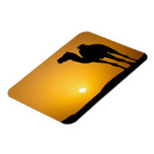 Silhouette van een wilde kameel bij zonsondergang magneet (Linkerzijde)