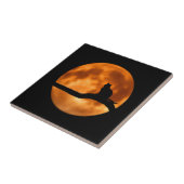 Silhouette van een zwarte kat in een boom tegeltje (Zijkant)