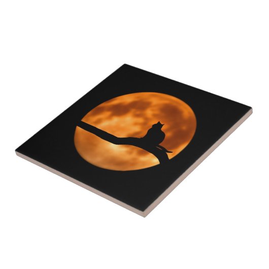 Silhouette van een zwarte kat in een boom tegeltje (Zijkant)