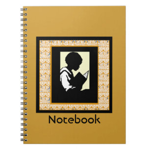 Silhouette van jongen die het lege boek leest notitieboek