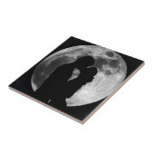 Silhouette van liefhebbers op volle maan 's nachts tegeltje (Zijkant)