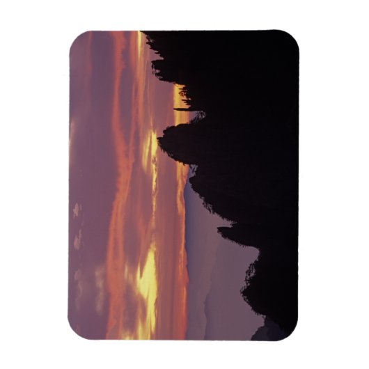 Silhouette van Mt. Huangshan (Gele Berg) bij Magneet (Verticaal)