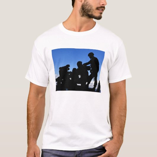 Silhouette van soldaten t-shirt (Voorkant)