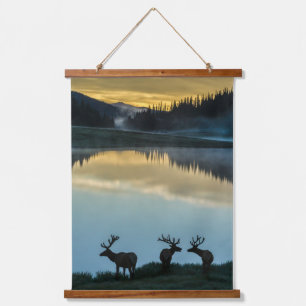 Silhouetten van mannelijke wapiti's bij Poudre Lak Hangend Wandkleed