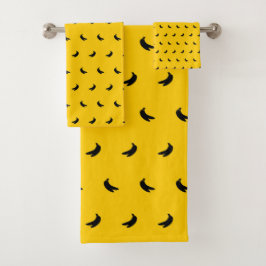 Silhouettes of Small Black Bananas on Yellow Bad Handdoek