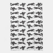 Silken Windhounds aan het lopen Theedoek (Verticaal)