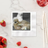 Silkie Hens met kippen die uit veren pieken Servetten (Insitu)
