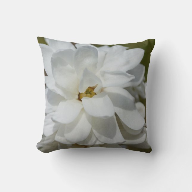 Silky Magnolia Kussen (Voorkant)