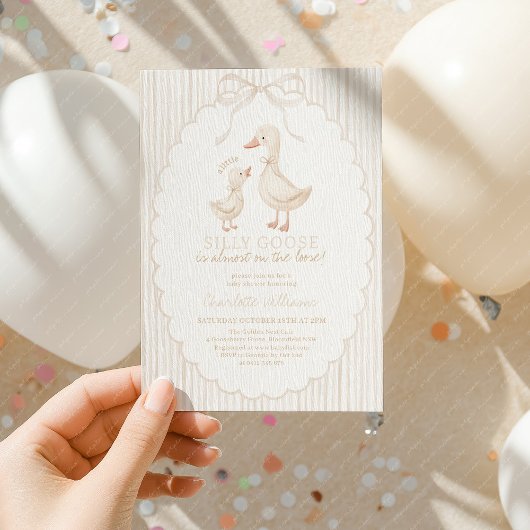 Silly Goose Gender Neutral Beige Baby Shower Kaart