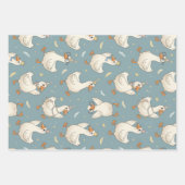Silly Goose Party – Blue Background with Feathers Inpakpapier Vel (Voorkant 2)