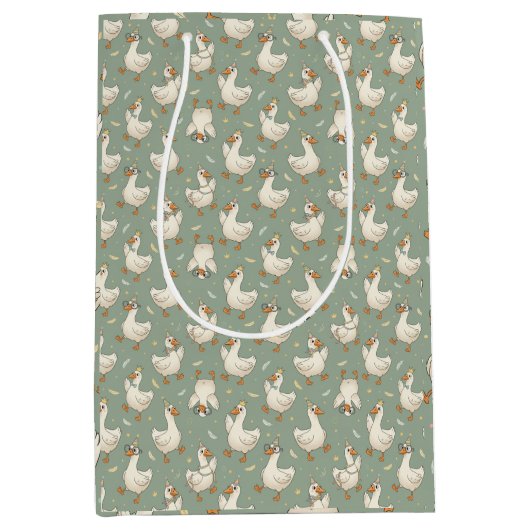 Silly Goose Party Parade Funny Birthday Medium Cadeauzakje (Voorkant)