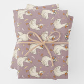 Silly Goose Party – Quirky Birthday Design Inpakpapier Vel (In situ)