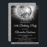 Silver 50th Birthday Party Silver Disco Ball Kaart<br><div class="desc">Zilveren Vijftigste Verjaardagsfeestje Zilveren Disco Ball Party uitnodiging. De Silver en Black 50th Birthday Party uitnodiging is perfect voor een modern 50th Birthday Party.</div>