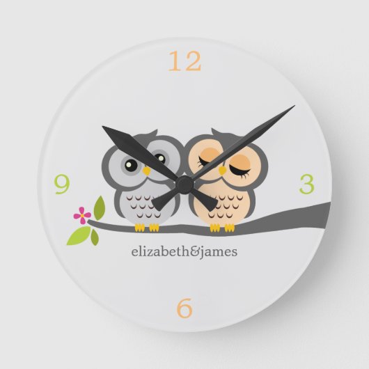 Silver and Gray Owl Couple Ronde Klok (Voorkant)