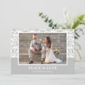 Silver and White Damask-kerstfoto Feestdagenkaart (Staand voorkant)