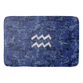 Silver Aquarius Zodiac Sign Navy Blue Digital Camo Badmat (Voorkant)