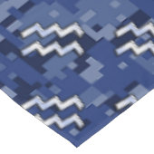 Silver Aquarius Zodiac Sign Navy Blue Digital Camo Tafelkleed (Gekanteld)