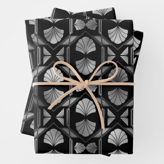 Silver Art Deco Shells op Black Inpakpapier Vel (In situ)