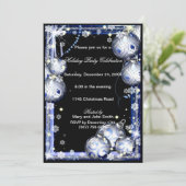 Silver Baubles Snowflakes Kerstfeest Uitnodigen Kaart (Staand voorkant)