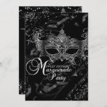 Silver Black Diamond Masquerade Sweet 16 Kaart<br><div class="desc">Silver & Black Sweet Sixteen Masquerade Birthday party Invitation.  zilveren en zwarte diamantmasker en veren sieraden. Let op: alle platte afbeeldingen!</div>