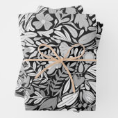 Silver Black Floral Leaves Illustration Pattern Inpakpapier Vel (In situ)