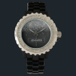 Silver Black Glitter Girly Monogram Naam Horloge<br><div class="desc">Zwart en Zilver Sparkle Glitter Monogram Naam Horloge. Dit maakt het perfecte afstuderen,  verjaardagscadeau,  bruiloft,  vrijgezellenfeest,  jubileum,  baby shower of vrijgezellenfeest cadeau voor iemand die houdt van glamoureuze en chique stijlen.</div>
