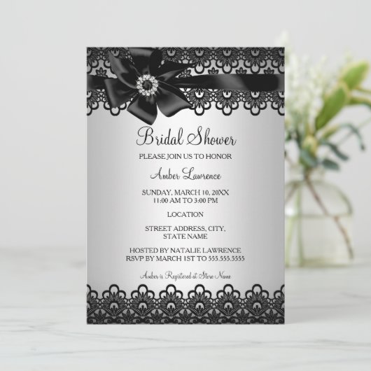 Silver Black Lace en Bow Vrijgezellenfeest Invite Kaart (Staand voorkant)