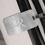 Silver Brushed Metal Glitter Monogram Name Bagagelabel<br><div class="desc">Pas dit trendy bagagelabel met  zilveren mousserende glitter op een zilveren geborstelde metalen achtergrond eenvoudig aan.</div>