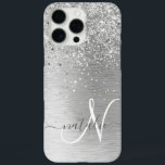 Silver Brushed Metal Glitter Monogram Name iPhone 16 Pro Max Hoesje<br><div class="desc">Pas dit trendy ontwerp van de telefoonbehuizing eenvoudig aan met  zilveren mousserende glitter op een zilveren geborstelde metalen achtergrond.</div>