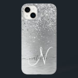 Silver Brushed Metal Glitter Monogram Name Case-Mate iPhone 14 Plus Hoesje<br><div class="desc">Pas dit trendy ontwerp van de telefoonbehuizing eenvoudig aan met  zilveren mousserende glitter op een zilveren geborstelde metalen achtergrond.</div>