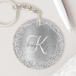 Silver Brushed Metal Glitter Monogram Name Sleutelhanger<br><div class="desc">Pas dit trendy ontwerp van de sleutelhanger met  zilveren mousserende glitter eenvoudig aan op een zilveren geborstelde metalen achtergrond.</div>