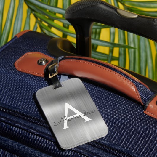 Silver Brushed Metal Monogram Name and Initiaal Bagagelabel (Voorkant Insitu 1)