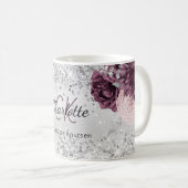 Silver burgundy florals elegant monogram koffiemok (Voorkant rechts)