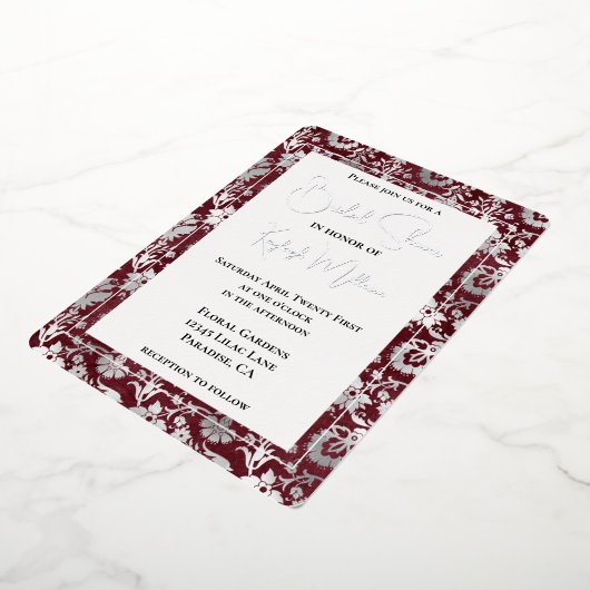 Silver Burgundy Red Floral Vrijgezellenfeest Folie Uitnodiging (Gedraaid)