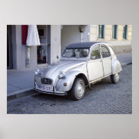 Silver Citroën 2CV