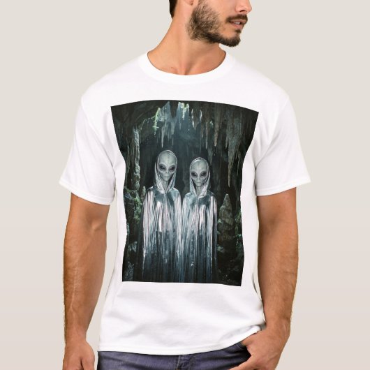 Silver Cloak Visitors – Cave of Contact T-shirt (Voorkant)