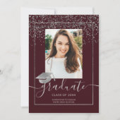 Silver confetti burgundy typografie afstuderen kaart (Voorkant)