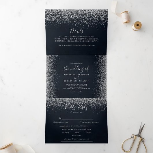 Silver Confetti Calligraphy Trifold Wedding Drieluik Uitnodiging (Binnen)