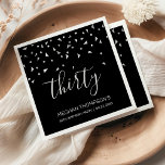 Silver Confetti op Black 30th Birthday Party Servet<br><div class="desc">Help hen hun 30e verjaardag in stijl te vieren met dit eenvoudige maar elegante ontwerp, met faux zilveren driehoekige confetti die neerslaan op het woord "dertig" in lichtgrijs handschrift op een zwarte achtergrond. Pas het met de naam van de honoree in lichte grijze sans serif doopvont, samen met de gebeurtenis...</div>