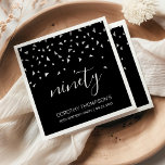 Silver Confetti op Black 90th Birthday Party Servet<br><div class="desc">Help hen hun 90e verjaardag in stijl te vieren met dit eenvoudige maar elegante ontwerp, met faux zilveren driehoekige confetti die op het woord "negentig" in lichtgrijs handschrift op een zwarte achtergrond neerslaat. Pas het met de naam van de honoree in lichte grijze sans serif doopvont, samen met de gebeurtenis...</div>
