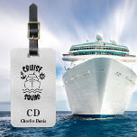 Silver cruise squad zee monogram bagagelabel<br><div class="desc">Een faux zilveren achtergrond. Gedrooid met een cruiseschip en de tekst: Cruisepad. Pas uw monogram initialen en volledige naam aan de voorzijde aan en voeg deze toe. Terug: voeg je contactgegevens toe.</div>