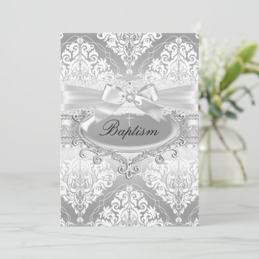 Silver Damask Bow Baptism Uitnodiging (Staand voorkant)