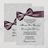 Silver Damask en Paarse Plum Bow Wedding Kaart (Voorkant / Achterkant)
