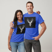 Silver Deer Buck op koolstofvezelstijldecor T-shirt (Unisex)